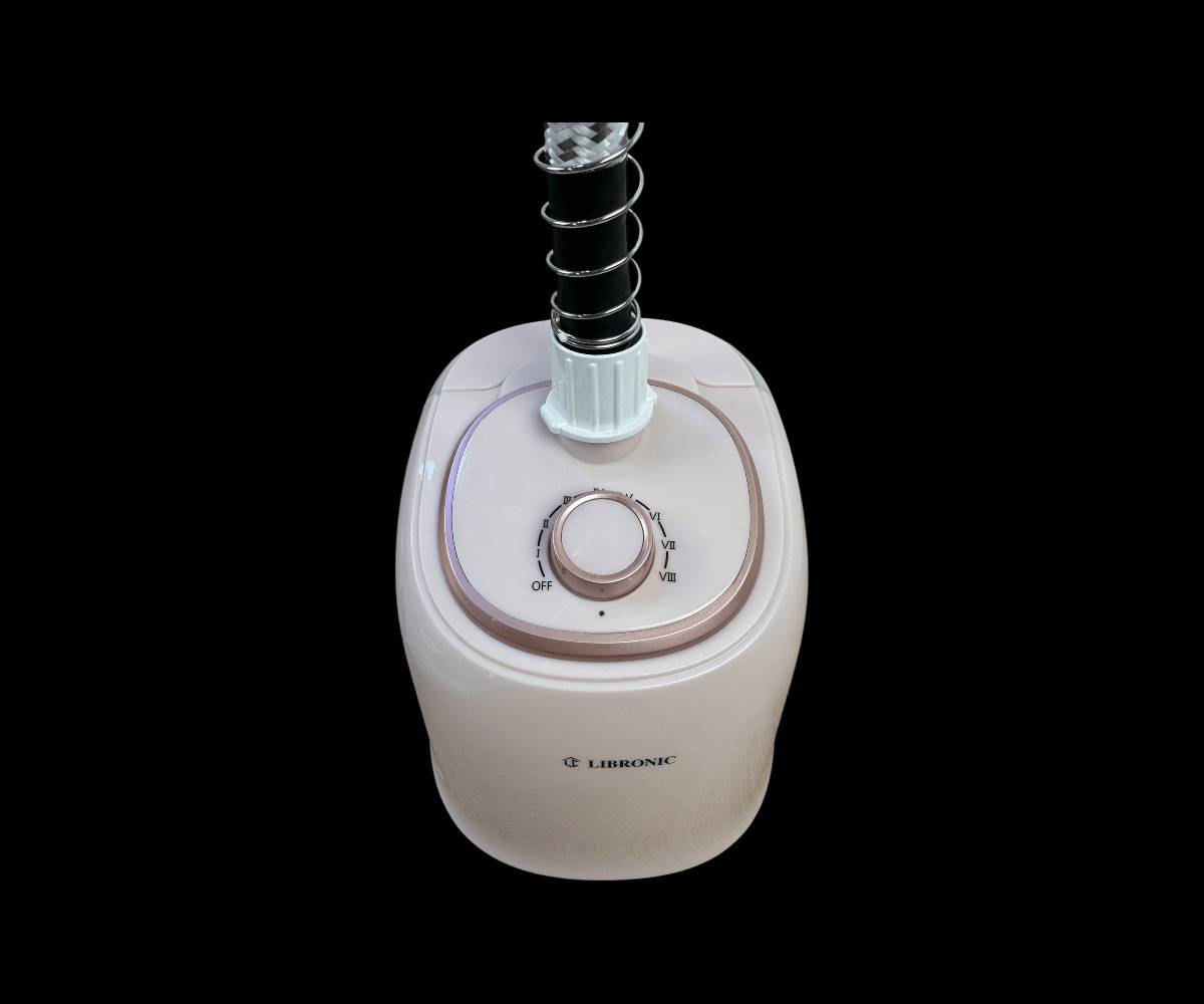 ✨ ودّع المكواة التقليدية وجرّب القوة البخارية ✨

مكواة البخار العمودية LIBRONIC LC-26 👕💨

🔥 تسخين سريع وبخار قوي يزيل التجاعيد خلال ثوانٍ!

💦 خزان كبير 1.6 لتر لتشغيل طويل دون تعبئة متكررة

👚 آمنة على كل الأقمشة – من الحرير إلى الجينز

💪 تصميم عملي بعلاقات وعمود قابل للتعديل

🧤 مع قفاز وملحقات كاملة لراحة وأمان أكبر

الأناقة تبدأ من التفاصيل… والبخار سر الإطلالة المثالية 🌟