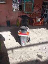 شباب دراجه 100 فضائي للبيع سعرها 450 دراجه نظيفه فقط كلجاته تعبانه درا...