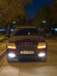 دفع رباعي • V8 4.7L • موديل ٢٠٠٠