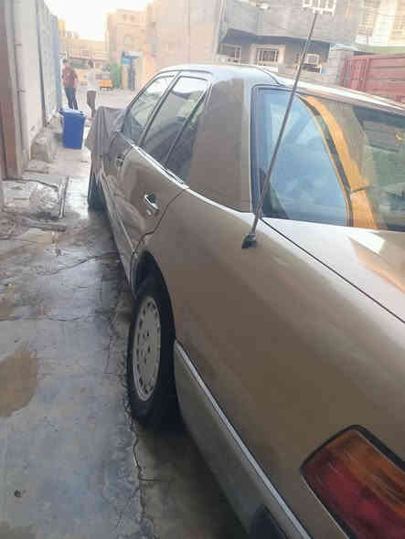 مارسدس دب محور بطه موديل 91بدون ضرر بسمي قواعد جديدة السعر 55 بيهه مجال بسيط اديالى التحرير ***********
