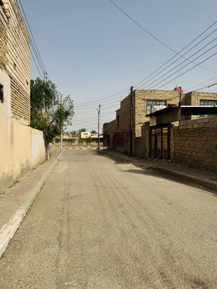 الدار للبيع المساحه 200 متر قرب دائرة كاتب العدل ( الشارع العام/ ثاني بيت بالفرع ) حي الامير 
للاستفسار :

‭0770 585 4877‬

‭0786 135 2473‬
