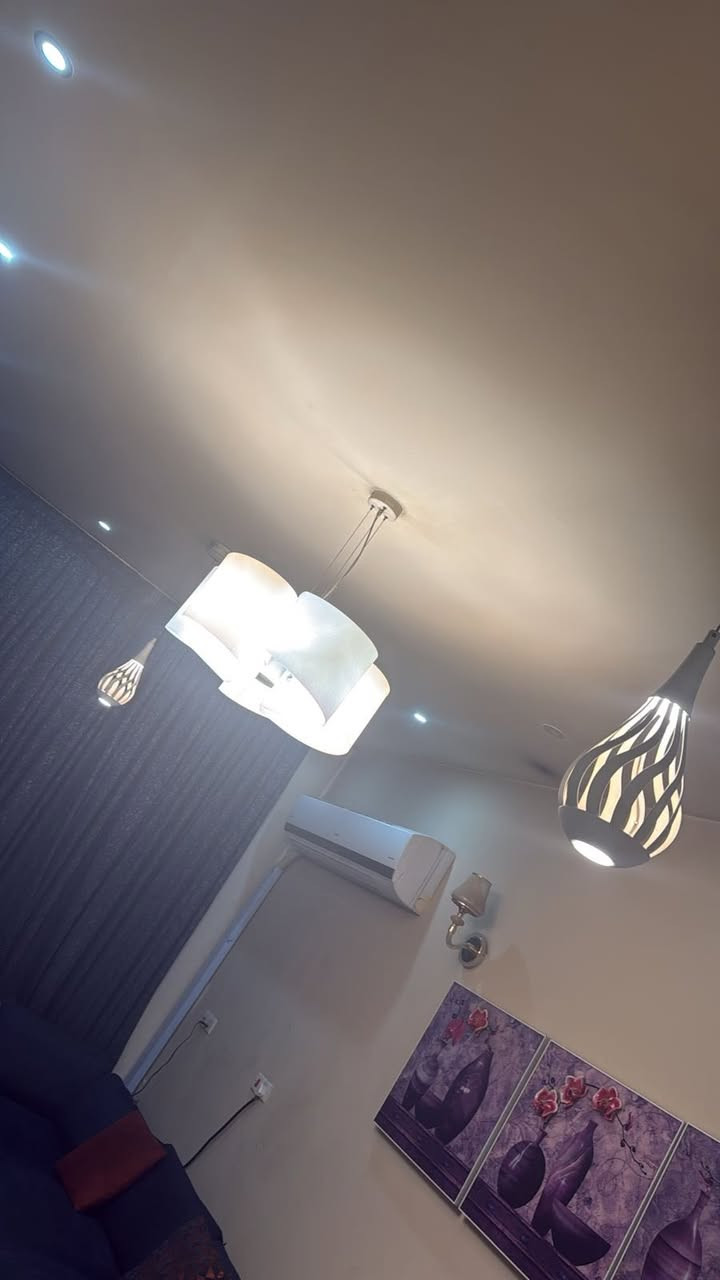 مساء الخير للجميع
غرفة نوم مليون 
ثلاجه ٩٠٠ وبيها مجال 
تخم ٦٥٠
وثريات كولهن ب٢٠٠ 

وباقي تفاصيل على خاص


**إذا كنت صاحب هذا الإعلان وتريد حذفه لأي سبب، رجاءا أرسل رسالة إلى الدعم الفني**