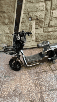 السلام عليكم دراجه شحن للبيع الدراجه 4بطاريات فول مواصفات شاشه ايباد قفل تاير دبلات اماميه وخلفيه تشغيل عن بعد اشارات اماميه وخلفيه السعر 275وبيها مجال رقمي*********** موديل2024 حجم14 فقط بطاريات ضعيفه
