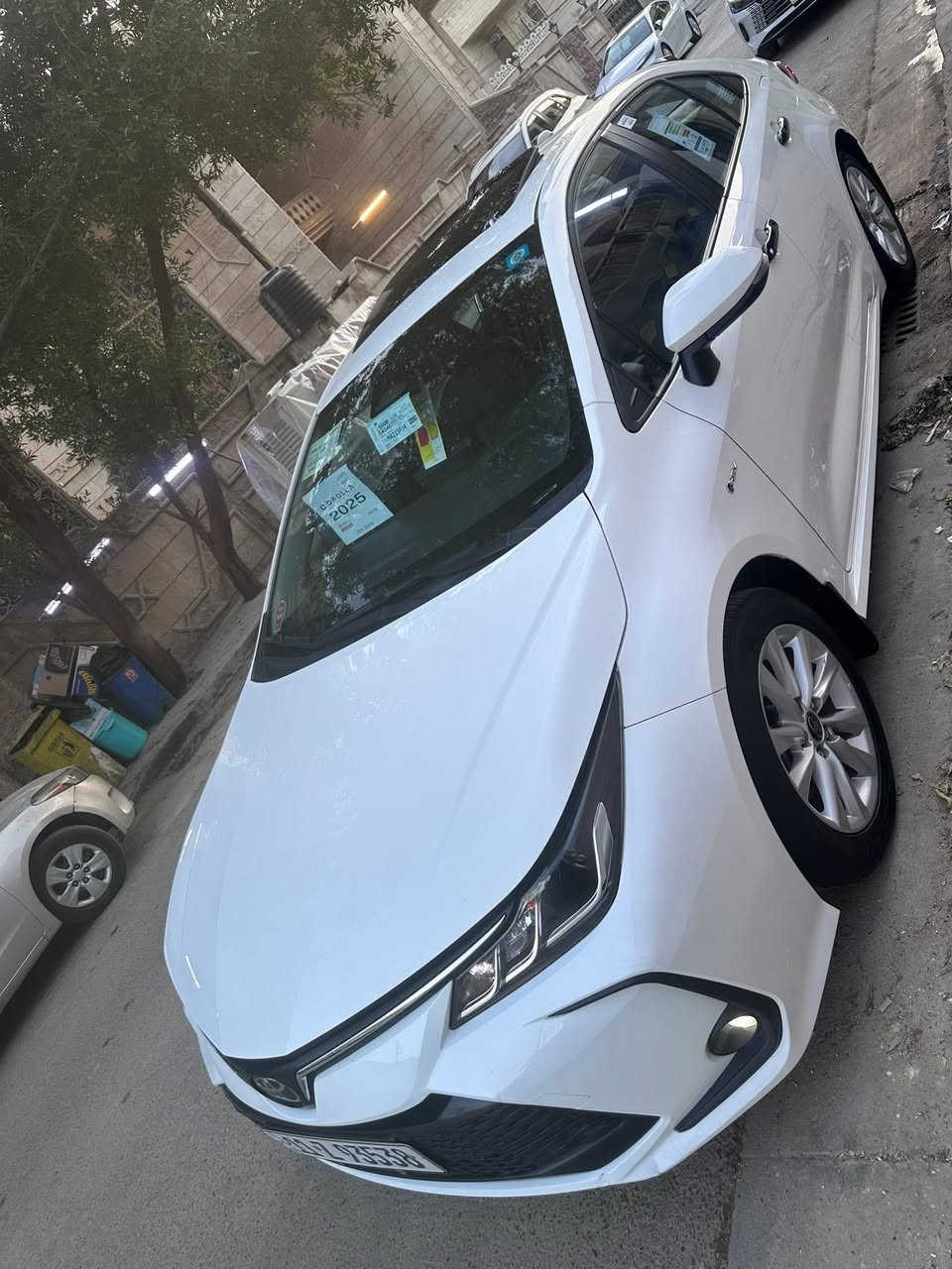 السلام عليكم

كورلا خليجي موديل 2025 محرك 1800 هايربد بانزين السيارة فول واحد ع واحد من عدا كشنات  بأسمي والسيارة كسر زيرو على وضعية الشركة ومكفولة كفالة عامة 

والمكان بغداد 

وهذا رقمي ‭ ***********
