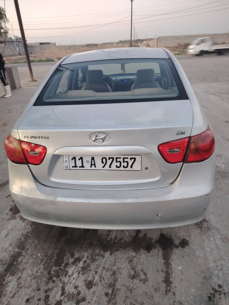 للبيع افانتي موديل 2009 رقم بغداد الأماني مكفولة كفاله عامه باستثناء الجاملغ اليمين الكدام اني صبغته جارد الاستفسار على هذه الرقم ***********
