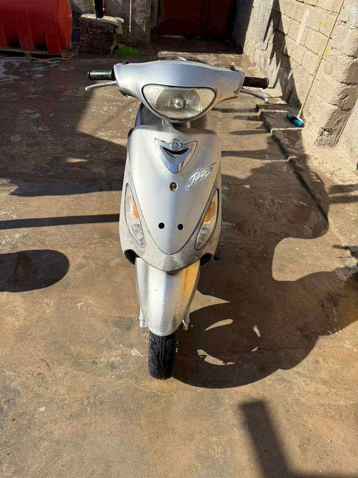 ماكس قجمه نضيفه فول كلشي بلادي مامفتوحه 
توني منزلها من رمبه شهر تقريبا 
كلشي شغال تجي تجيب فيتر تفحص بعينك بكيفك بعد موجود واتس واتصال  ***********
مكاني البصره الزبير 
سعر 900 الزبير, البصرة
