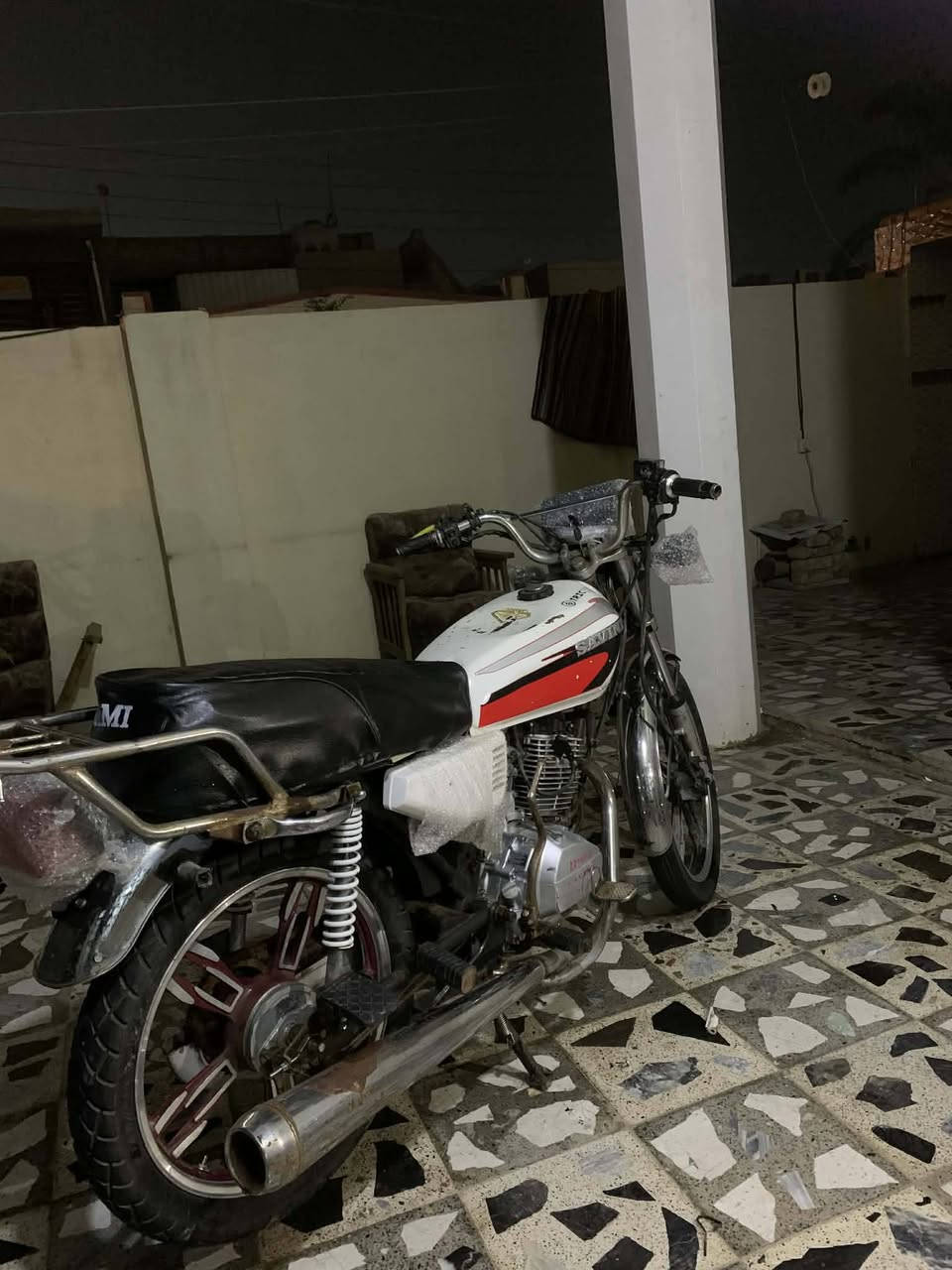 الاسلام عليكم  دراجة سافان  2020.  محرك مكفول مامفتوح.  دراجة خير من الله.  السعر 450      اوراق موجوده  مكاني صويرة.  ***********
