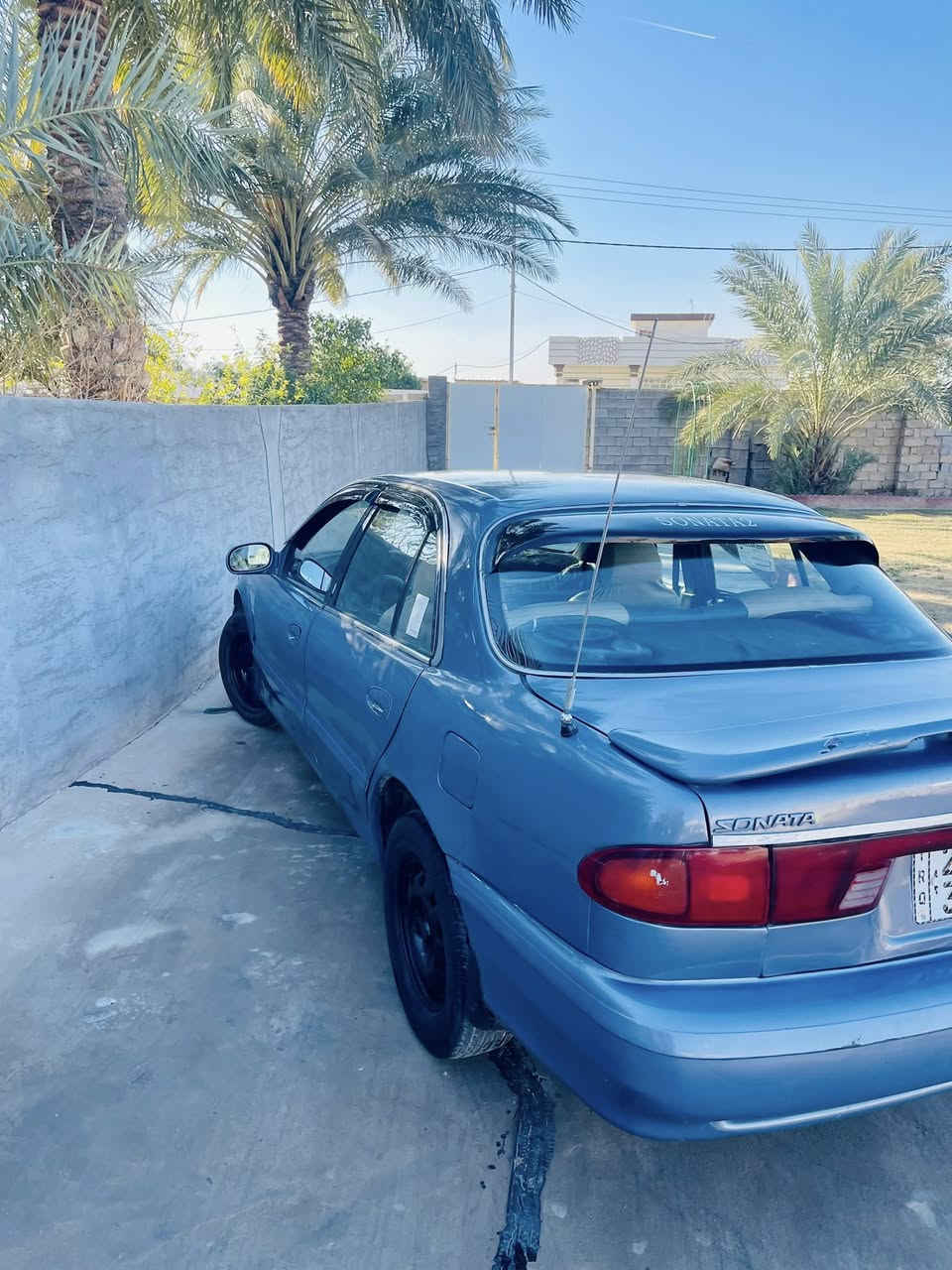 سوناته2 موديل 93 كير عادي محرك 1800 سنويه 2030 شرط تحويل صدر جديد  تبريد وتدفئ شغال صبغ عام 
لجماليه ماسحات وزركات شغال جام صاعد نازل  صدر جديد رقم ديالى دولي 
السعر 40 وبي مجال 
مكاني ديالى المقدادي
  وتساب ***********
***********
