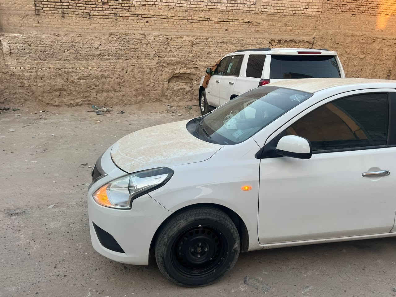 سني موديل 2024 هندي بليتة الزركة
دخول جديد رقم بصرة سنوية جديدة ب اسمي 
حادث بل امارات جاملغات خلفية وجنطه+بارد جاملغ امامي لاايمن بعدني مامسوي 
سيارة جاهزه للأخير كير مكينة تبريد حدادية جاهزه 
ماشية 60الف
مكاني/البصرة
غير متواجد بلفيس
الاستفسار 
***********
