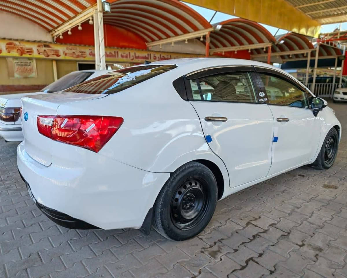 سلام عليكم مكلف بلنشر
للبيع كيا ريو موديل 2013 خليجي لون ابيض رقم اربيل بأسم شركه وكاله او تحويل مضمونات مكينه 1.6 اصل كير اوتو حداديه تبريد جاهزه السياره بيها 4 قطع صفحه الصدر شرط بدون ضربه وبدون فتح الباقي مكفول السعر 75 وبيه مجال للشراي اتصل ع الرقم ***********

بلعافيه ع الي ياخذها ❤️
