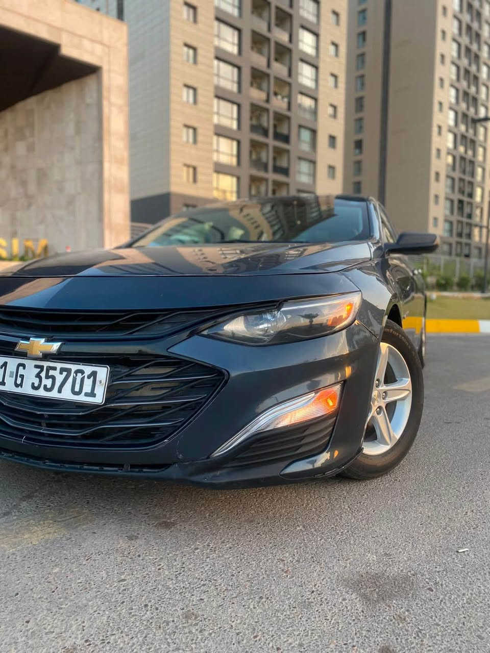 سلام عليكم ماليبو 2020 فول مواصفات عدا الفتحة حادثها حافت بنيد وجاملغ بدون داخل بدون ايرباك داخل ثلجي رقم سليمانية دولي تحويل او وكالة باسم عربي موكردي مكاني بغداد غير متواجد على الفيس بقط واتساب واتصال ***********

