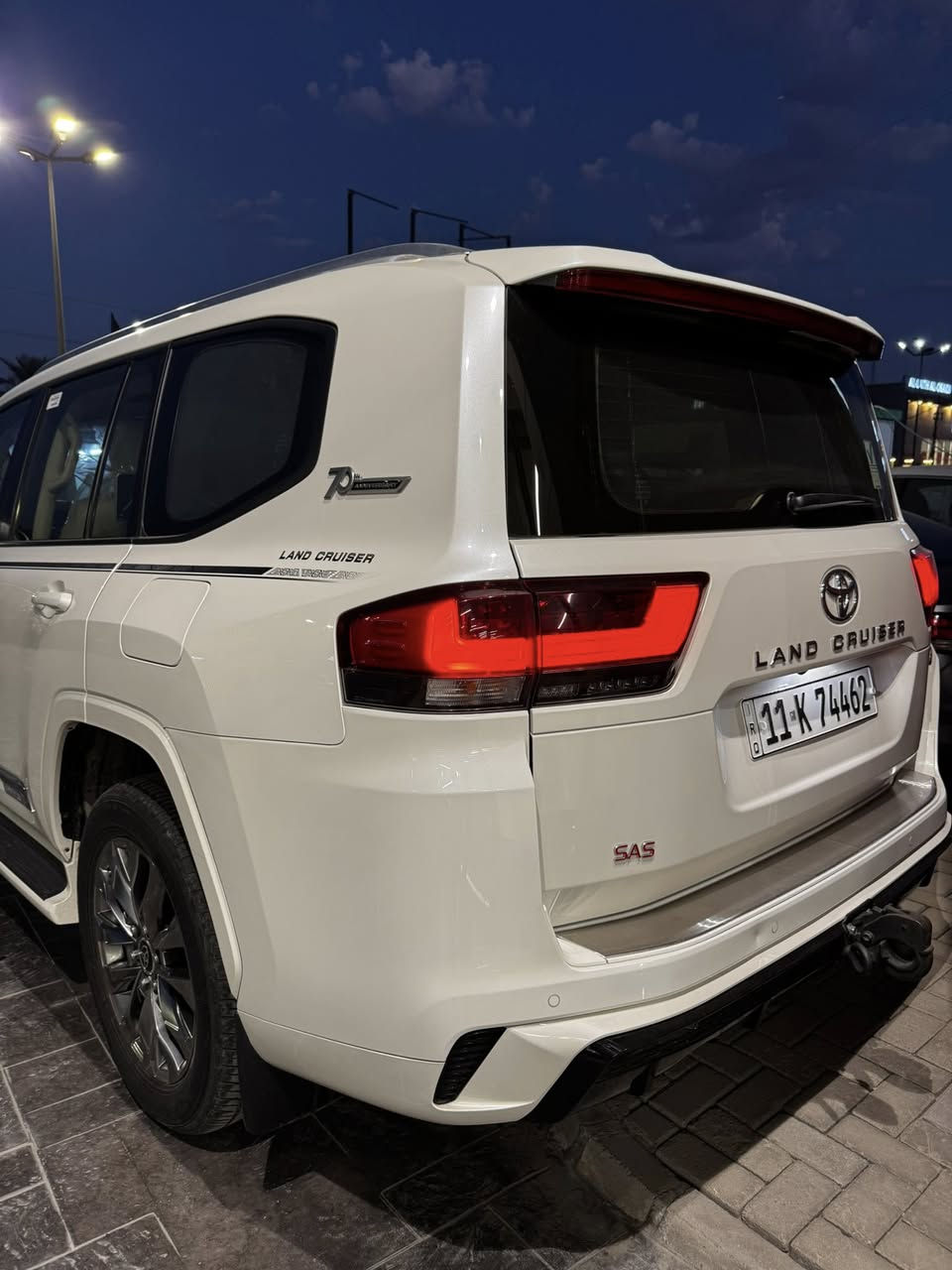 لاندكروز GXR ساز 
موديل ٢٠٢٢  
ماشية ٣٥ الف 
مكفولة   من الضرر والصبغ
السعر ٦٤٥٠٠$  
***********
