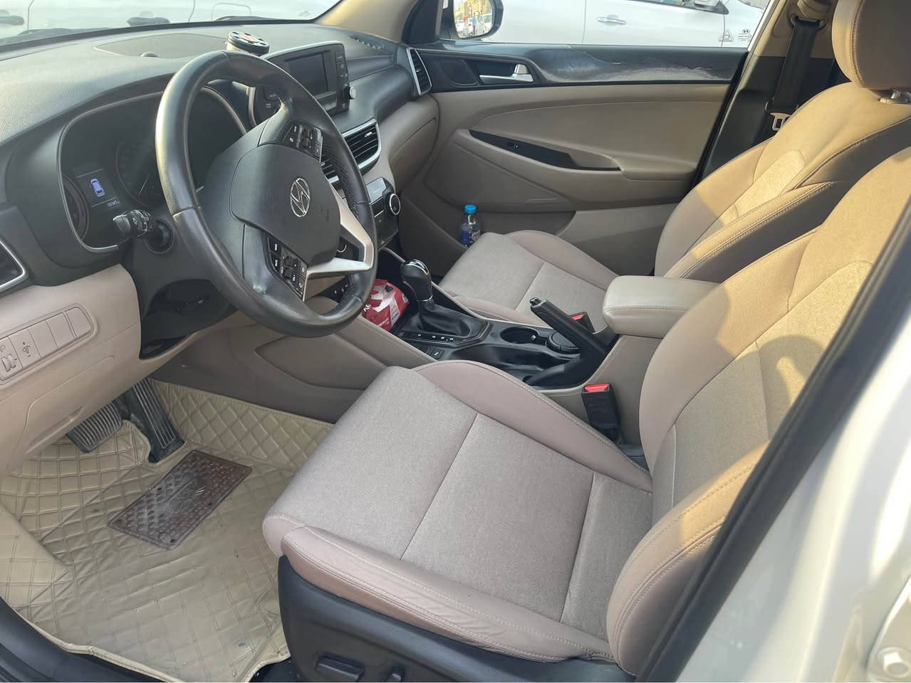 السلام عليكم 
هونداي توسان خليجي 
ماشيه 55الف 
مديل 2020
سنويه مجدده ل2030
سياره كفاله بيها شبر صبغ فقط 
مراوس فقط 
عنواني البصره / *********** البصرة, العراق
