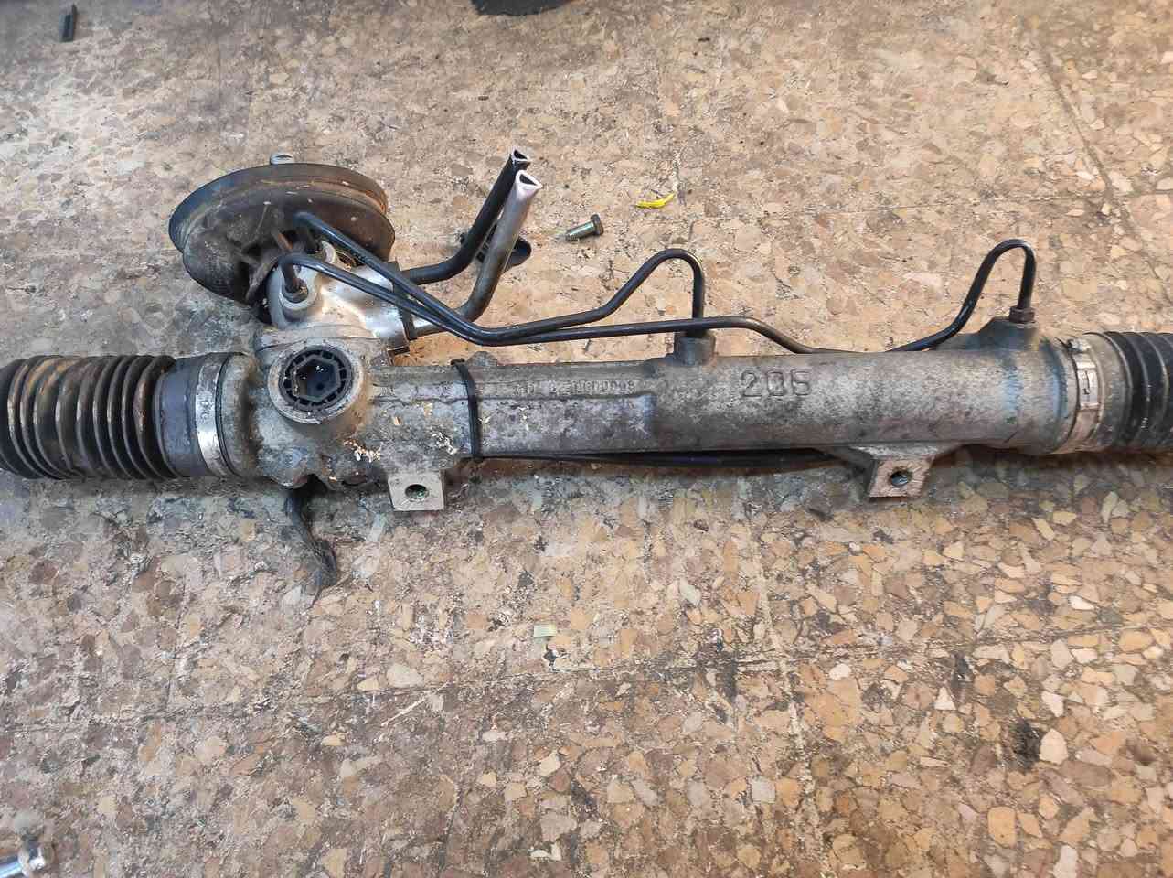 مشط ستيرن بيجو ٢٠٦ وارد سويسري كامل نظافه ١٠٠٪ 

٧٠ الف فقط 

توصيل ٥ لجميع المحافظات 

***********
