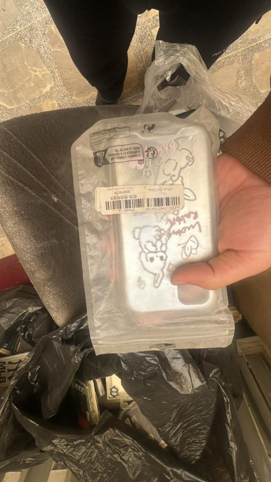 السلام عليكم عندي 2000 كفر موبايلات ايفون وايبادات وكلشي غلافات ايربود تقريبا 150 جديد كلو وايرات اجهزه تعزيلا مال محل شلع كلهم 150 الف عنوان موصل مستعجل على بيعتهم ‭٠٧٧٦ ٩٥٣ ٥٠٤١‬
