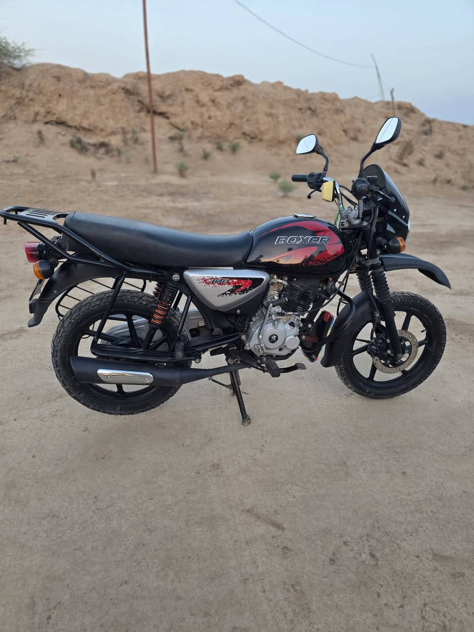 للبيع بوكسر موديل ٢٣  رقم لهاتف ***********
