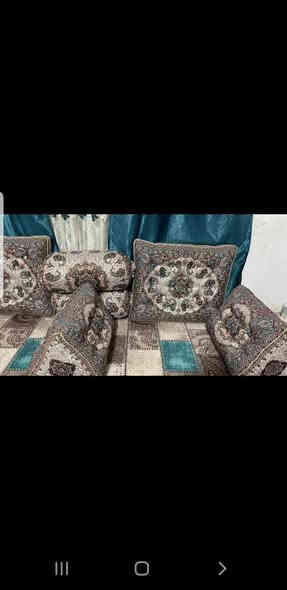 السلام عليكم
ديوانيه بدون دواشك نوع ثقيل جداً 
جديده مامستخدمه ابد بالجيس 
اشتريتها من معرض كربلاء الدولي شكلها بالحقيقه احلى
عددهم١٩ قطعه
القطعه ب10الف
وبيها مجال للطيبين
للتواصل 
***********
