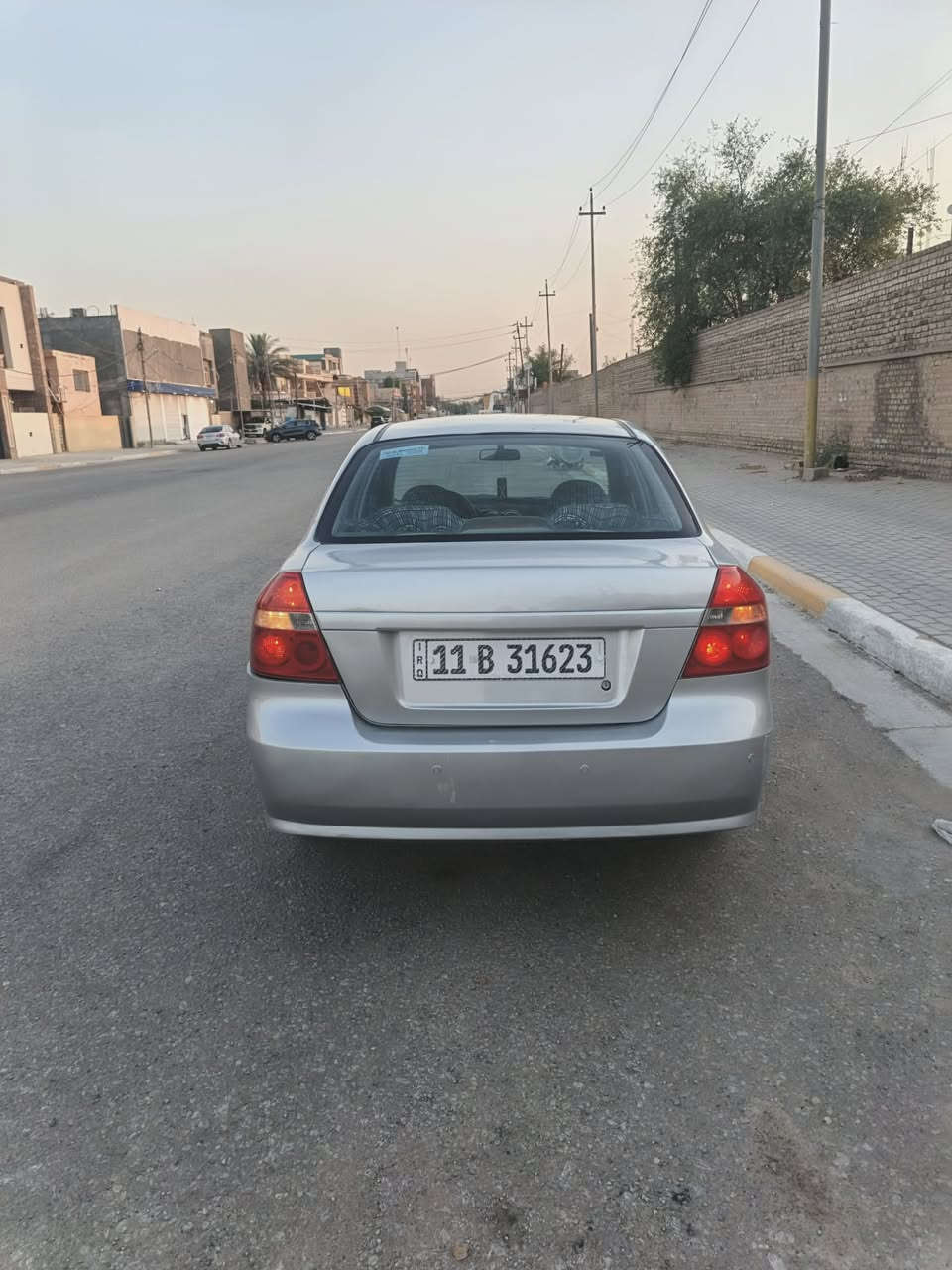 سلام عليكم سياره افيو مديل ٢٠٠٧مكينه كير عادي مكفولات مصبوغه جمالية بدون ضربه سياره خليجي مكينه مسكر ١٦٠٠مكان كربلاء حي صحفين كبل تحويل رقم دوالي سعر٤٣بس تبريد عوزه غاز شرط***********
