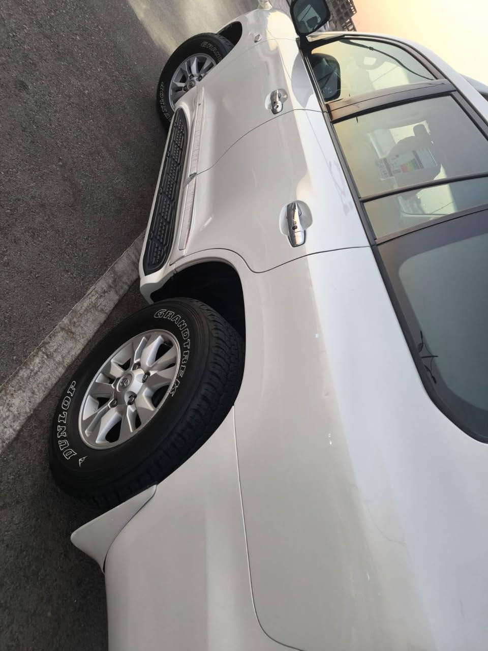 🚘 للبيع لاندكروزر 2011 - محرك 4600 (ستينّة) رقم بغداظ
#مكلف بالنشر #فقط اتصال 
السيارة نظيفة جدًا، استخدام شخصي، وما تحتاج ولا دينار، جاهزة للاستخدام مباشرة.
✅ ستينّة
✅ محرك شرط الفحص
✅ كير كفالة شرط تبديلات ناعمة
✅ تبريد ثلاث قطع، ممتاز حتى بعز الحر
✅ حدادية جديدة وكالة
✅ شاصي ممتاز
✅ منظومة انارة زينون كاملة
✅ تخم تايرات جديد
✅ محرك 8 4600 المرغوب
✅ رقم بغداد باسمي، نقل ملكية فوري
السيارة جاهزة للفحص بأي مكان يختاره المشتري، رقم صاحب السيارة 
***********#
