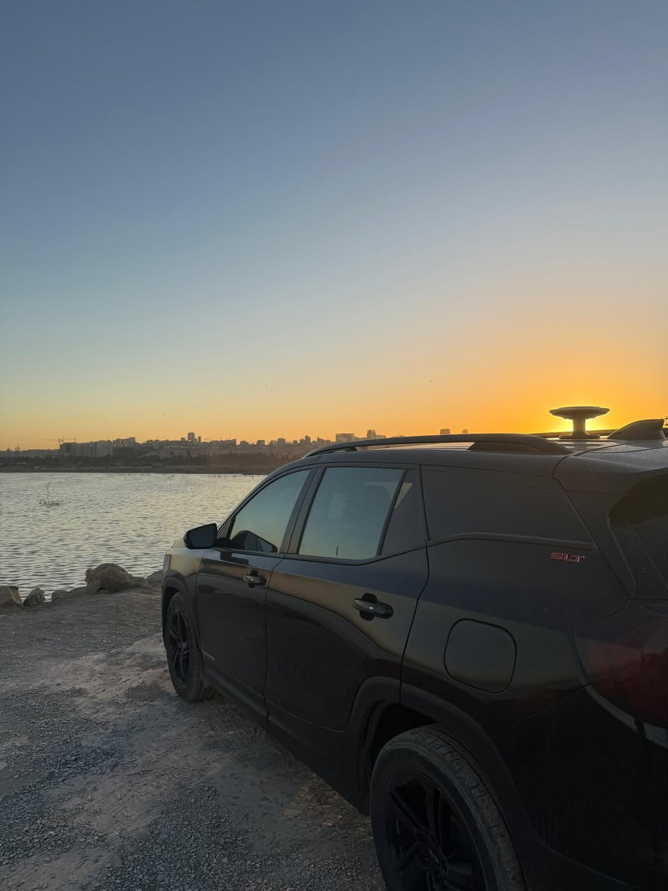 جمسي تيران ٢٠١٨
السلام عليكم هذا حادثه جدا بسيط فقط جاملغ والسعر مالتها جوه سوك عارضه 

عنواني شارع فلسطين قرب مستشفى العالمي 

محرك ١٦٠٠ تيربو 

مانع انزلاق 

زنون بلادي 

كير محرك 

تخم تايرات جديد 

شاشة كاربلاي اندرويد 

حساسات خلفية و كاميرة

اوتو ستوب بلادي 

فول بانوراما 

محوره جمالية بلاك ادشن

السعر 133  ماكو هيج سعر بسوك كله

***********
