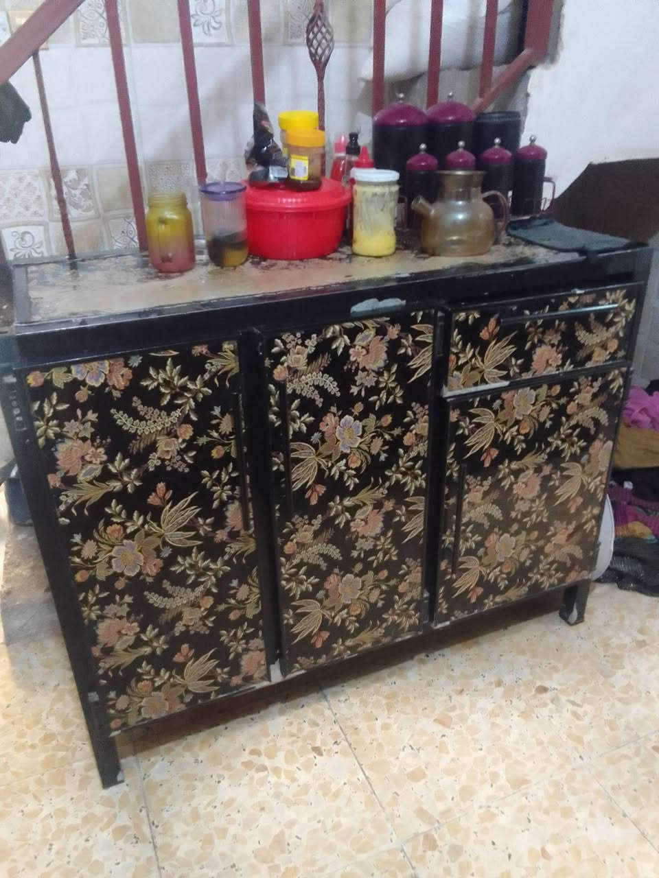 السلام عليكم  كاونتر للبيع بسعر٦٠ بيه مجال


**إذا كنت صاحب هذا الإعلان وتريد حذفه لأي سبب، رجاءا أرسل رسالة إلى الدعم الفني**