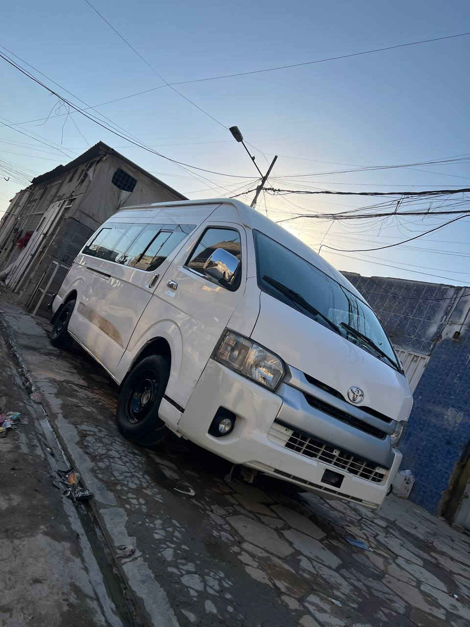 سلام عليكم شباب هايكر 15بجم هايسه ماشتغله عبريه ابد مكينة مال كوستر جديده ياباني كير اكسل خير من الله منظومه تبريد الجديده صدر الامامي وخلفي جديد هايسه وياله هايسه رقم بغداد الانكليزي شرط تحويل مكفوله من ضربه فقط الحجل صابغه وره باب سايق شبر بل صندوك شبر مصورهن مصفره من كلشي لك صافي العنوان سياره بغداد حي اور سعره 110  *********** ملاحضه بوشيه وتلبيسات جدد موجوات وياهن حتى داخل سياره مصوره لحد يكلي قفله بيش
