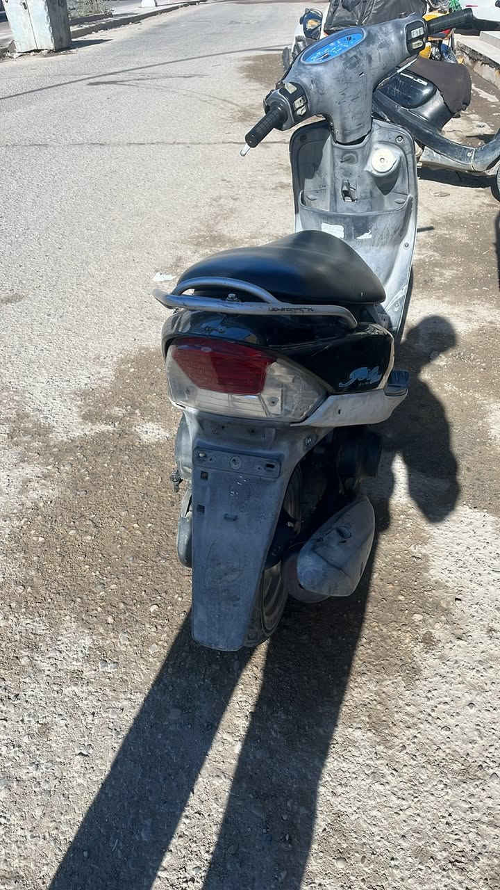 للبيع ماكس منغولي 
دراجه مفتوحه مكاني ناصريه مركز 
الرقم ***********
الدرجه نضيفه
