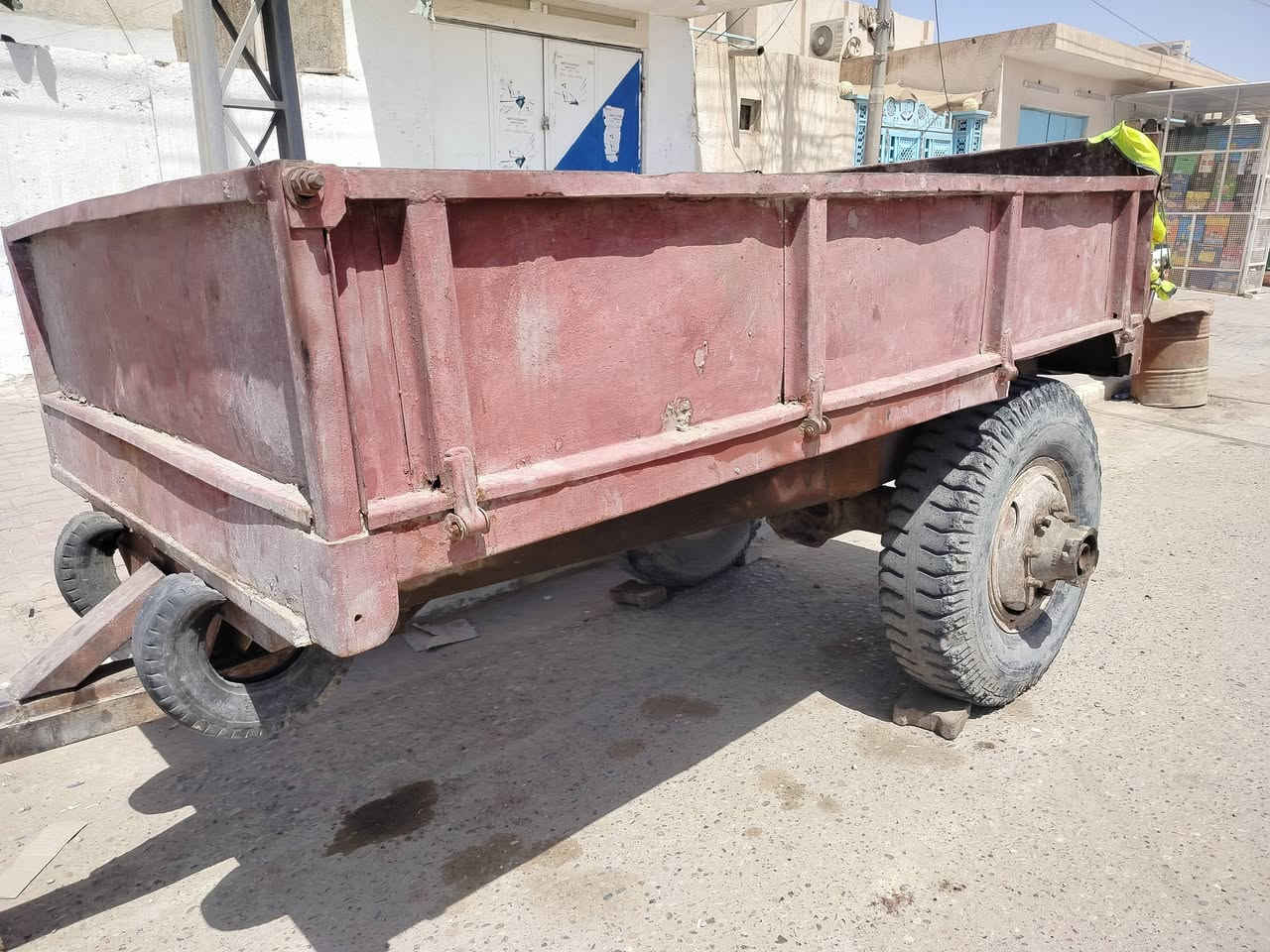 السلام عليكم عربانه سكندريه نظيفة للبيع العنوان ميسان العماره حي العسكري الاتصال على الرقم ***********
