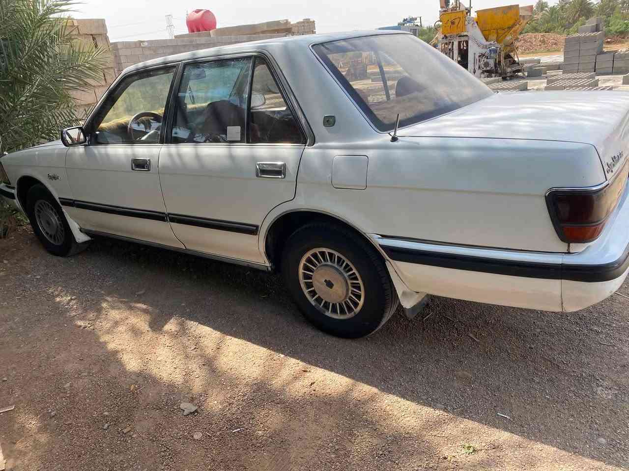 سلام عليكم
سوبر كراون سيدان 1988 

ايسر بلاد داخل ماروني 

محرك وكير بلاد ماملعوب بي نضيف لا تنقيص ولاتبخير 

دواخل نضيفه 

بلاديه بدون صبغ وبدون جراد بيها فقط الجاملغ الايسر الخلفي بي صبغ 

تبريد شغال ثلج رقم بغداد الانكليزي الجديد سنويه لغاية 2029 

سياره جاهزه من كل النواحي مابيه اي نقص 

السعر 56وبيه مجال بسيط 

***********

مكاني بابل الاسكندريه
