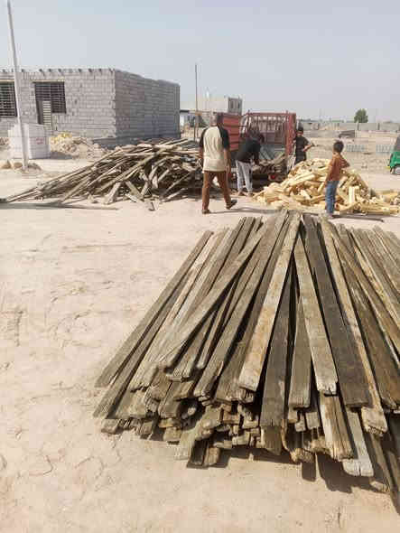 السلام عليكم اخوان خشب اربع مكعب مستع مل ورك طول اربعا متر2مكعب مقا صيرمن الثما نين الحد المتر او نص اكثرمن مكعب ين حسب مكعب+سير جديد صباوحده 3*3 امفصل عله 50 مكعب  المجموع اربعا مكعب ابيع شلع /*********** عنوان الخشب بصره الحوطه السعر مليون اوربع
