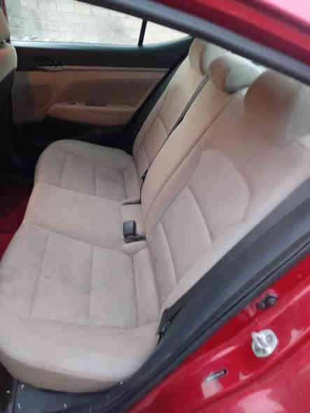 السلام عليكم النترا ١٧ وارد امريكي حادثها جاملغ والبنيد وشويه طخه بل صندوق المحرك مالها صار بي كاز كيت وخبطت دهن والمي وكامت تحرك الدهن مال مكينه اني ابيع المحرك مامكفول بدون مخاجل السياره بصمه تشغيل وأبواب والصندوق /108$او مراوس حسب القناعه بتكسي النترا او فورتي  *********** رقم صاحب السياره
