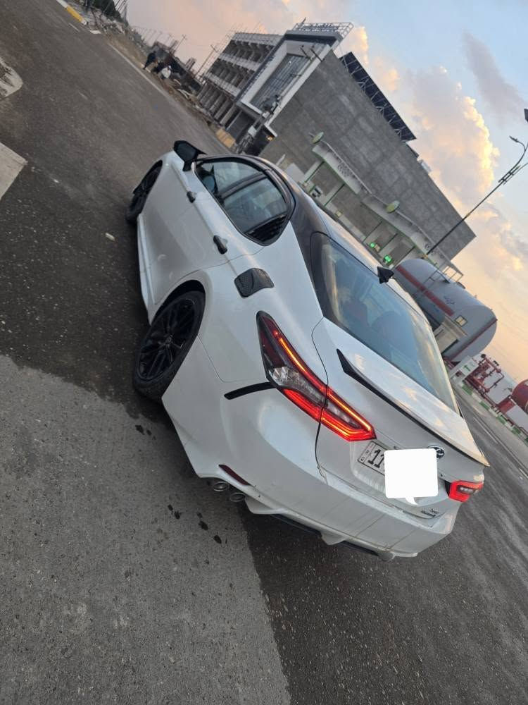 تيوتا كامري هايبردXSE موديل2022

للبيع … تويوتا كامري الموديل : 2022 فوول
‎رقم بغداد رقم وسنويه جديد تحويل بشرط 

‎- المحرك 4 سلندر 
‎- گير محرك بشرط 
‎- محرك ما مفتوح بدون اي نواقص

‎- المواصفات … XSE 
‎تشغيل عن بعد
- شاشة كبيرة لمس
‎- كاميرة
‎- بصمة
‎  - بصمة ابواب 
‎- بريك كهربائي
‎- دواخل احمر
‎- كشن جلد
‎- كشن هتير
‎- كشن كهربائي
- تحكم ستيرن- 
‎- رادار امامي
‎- رادار خلفي
‎- رادار جانبي
‎- شحن لاسلكي موبايل
‎- مانع انزلاق + ABS
‎- منافذ AUX + USB 
‎- تحكم وضعيات القيادة
- ECO+NORMAL+SPORT

- ضررها السيارة : تعديل بارد قليل بلبونيد 

‎- بدون دواخل و ايرباكات 
- تخم تايرات جديد- 
رقم الشاصي 4T1K31AK5NU034727
رقم الهاتف *********** تكريت, صلاح الدين
