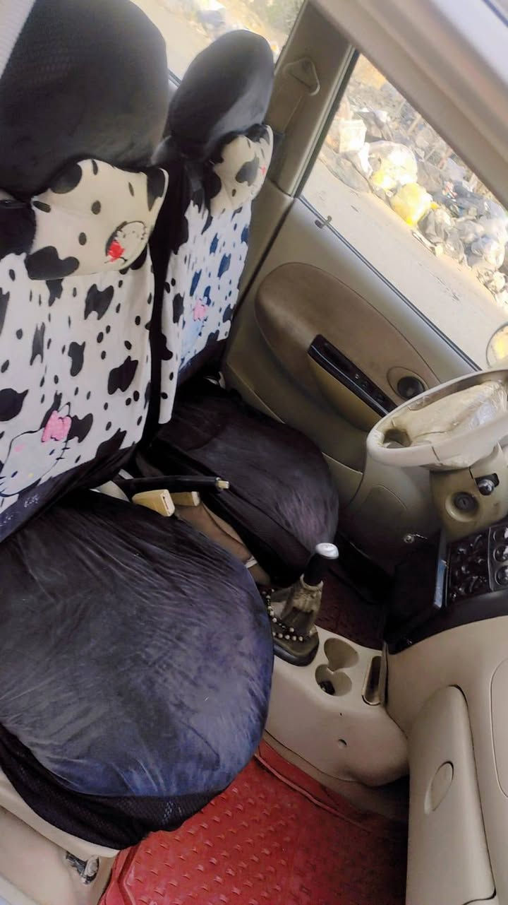 سلام عليكم كيو كيو  2013 لون ابيض نضيفه  سياره مكفوله كير او مكينه رقم كربلاء السعر 25 او بيه مجال للطيبين  نقص بس تبريد فقط
الاستفسار اتصل على الرقم ***********
او ***********
