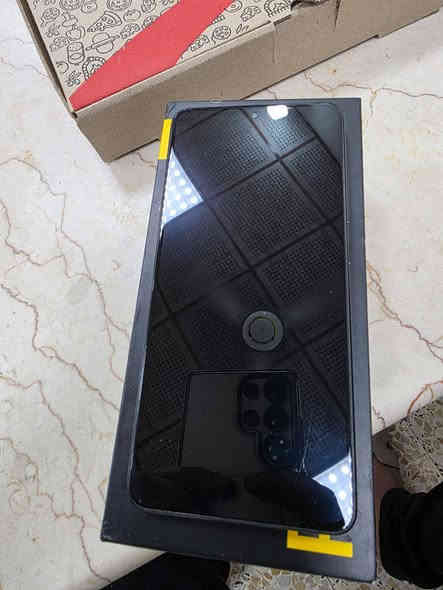 سلام عليكم بوكو اكس7 برو ذاكرة 256/12 ببجي 120 فريم كامرة تصور 4K.60fps عالية الدقة 50 ميكا بكسل شحن 90 واط بطارية 6000 معالج دايمنسي 8400 الترا مستخدم استخدام خفيف اربع اشهر سبب البيع اريد اغيرة للايفون سعرة 330 وبي مجال بسيط او مراوس بايفون 12 برو ماكس وفوق مكاني سوق الشيوخ ***********
