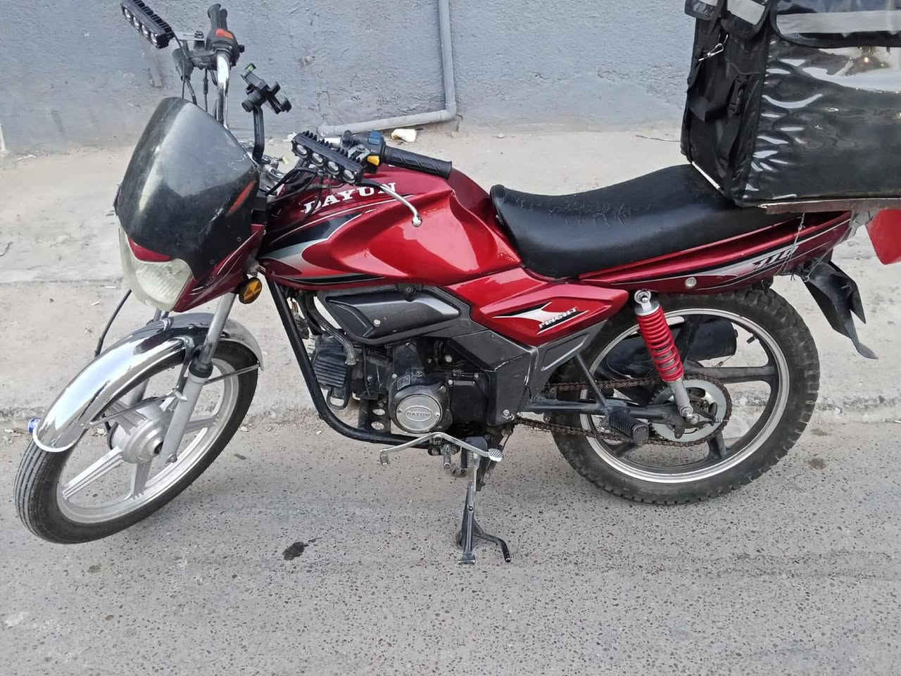 سلام عليكم شباب دايوان عضم مكينة ما مفتوحة شلعة ومعدل تخبل دراجة كاملة مكملة نقص بس اشاير شغالة سلف هندر اوراق موجودة مكاني بغداد سعر 550وبيهة مجال وذا مراوس بوكسر ترهم


**إذا كنت صاحب هذا الإعلان وتريد حذفه لأي سبب، رجاءا أرسل رسالة إلى الدعم الفني**