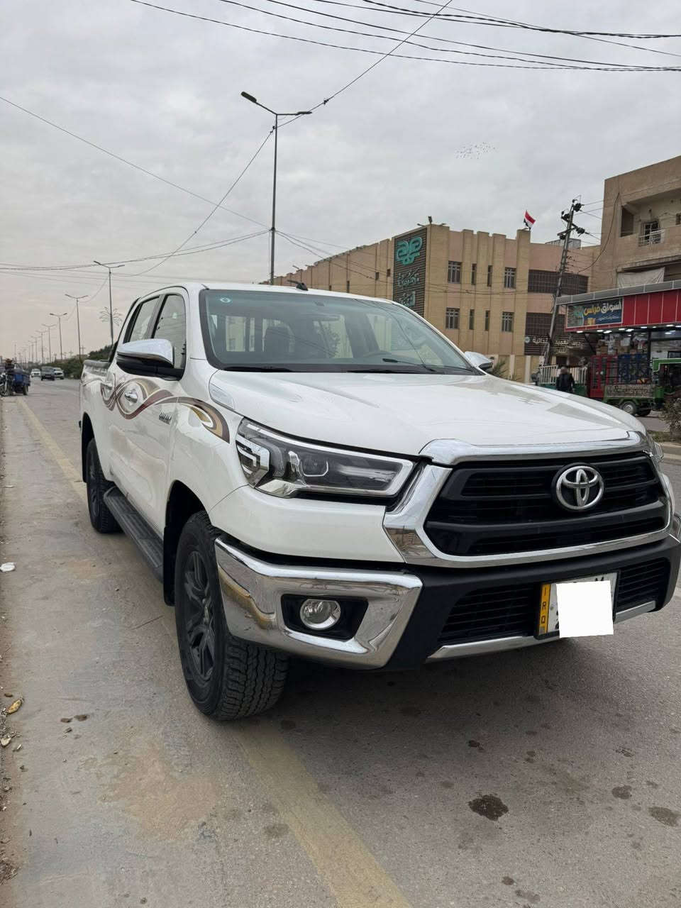 السلام عليكم
مكلف بالنشر 

هايلوكس فورويل 2024 كير اوتوماتيك  تبريد قطعتين سياره جديدة جدا 
بيها PDR على كد شبر بالباب الخلفي عكس السايق بلون اي قطره صبغ . 

ماشيه ٤١ ألف وضع شركة 
مكان  السياره كربلاء 

السعر : 315  
وبيها مجال بسيط جدا .  
غير متوفر على الفيس بوك للتواصل الاتصال بالرقم 

***********
