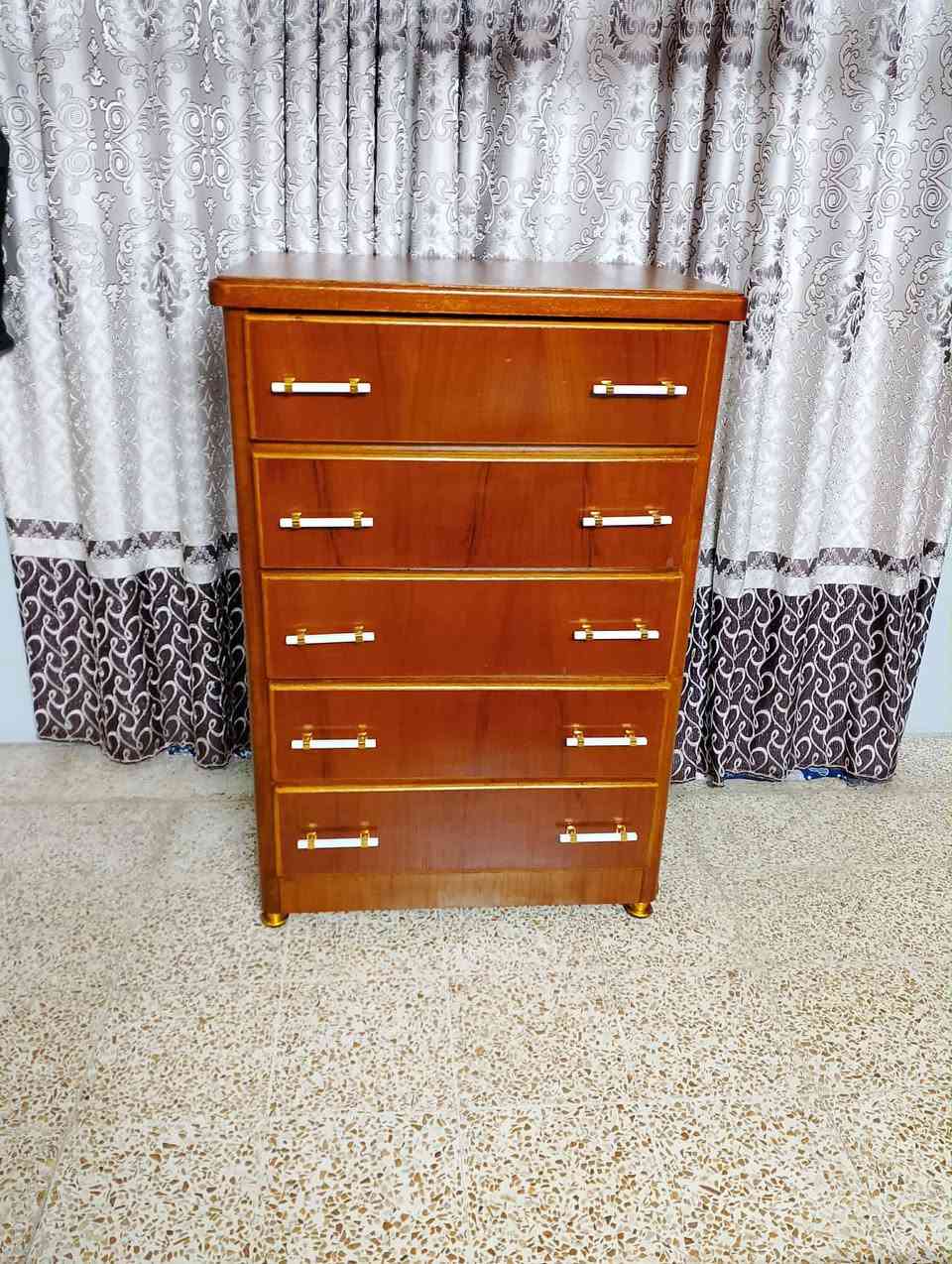 للبيع مجرات خشب عراقي صاج شغل توصي دنك نظافة 80 بل 100 الطول 83 العرض 60 استندر الارتفاع 122 العنوان جانب الايمن يرموك الثانية السعر 90 الف وبي مجال


**إذا كنت صاحب هذا الإعلان وتريد حذفه لأي سبب، رجاءا أرسل رسالة إلى الدعم الفني**