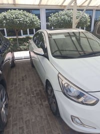 سياره اكسنت 16 خليجيه فول عدا البصمه  رقم بغداد 07804364024