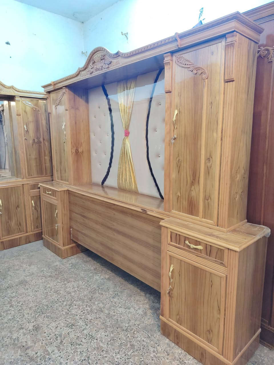 غرفه مستخدمه تزكام زان ام مسرح 6باب نضافه فرل مديل حديث معرض ابو عقيل ميسان حي رساله شارع ماطور قرب صيدليه حازم ***********نشتري جميع الغرف
