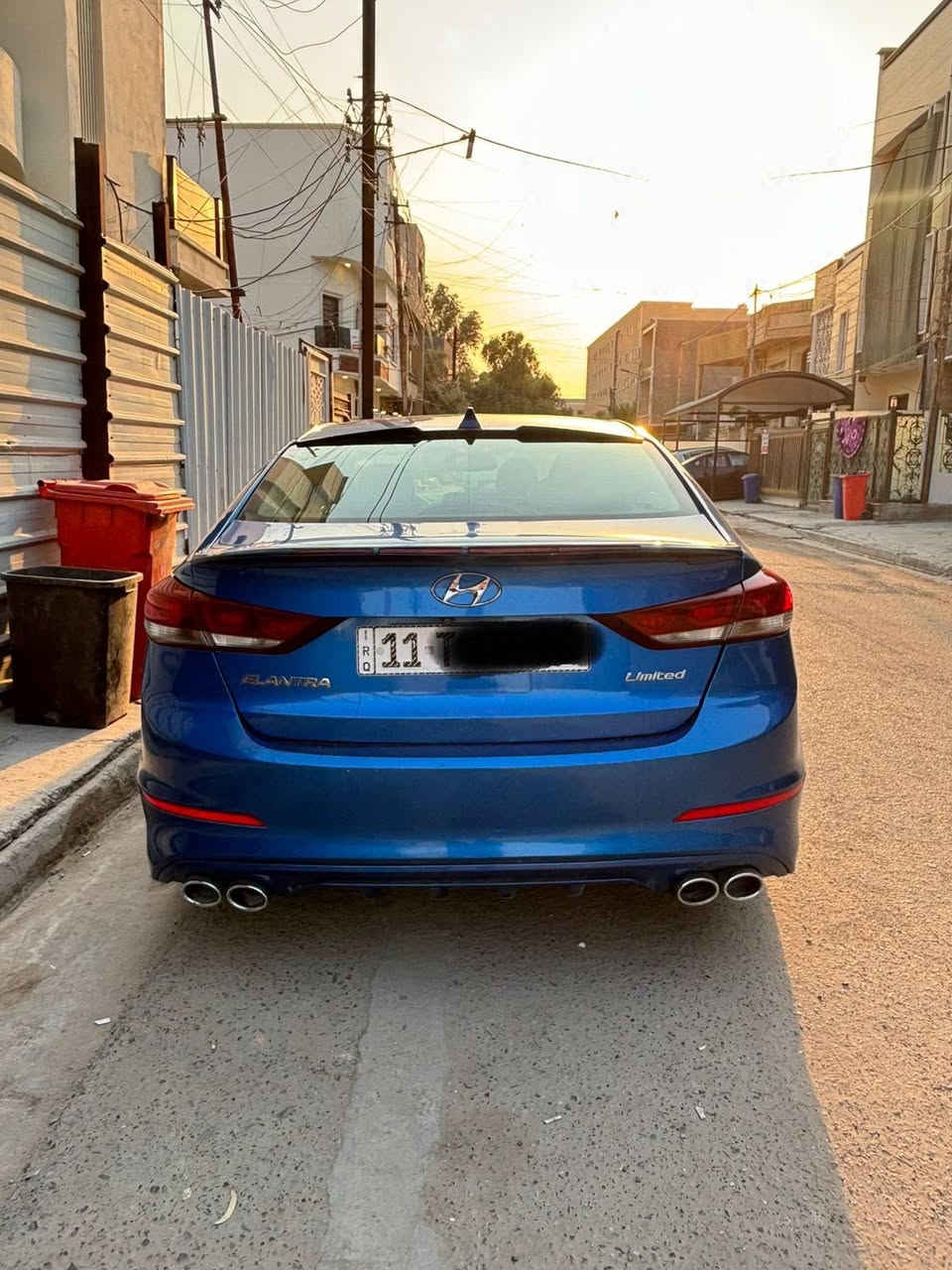 السلام عليكم والرحمة إلنترا موديل 17 أمريكي محرك 2000 دوش  فول مواصفات فتحة بصمه داخل جلد وتدفئة بصمه أبواب وهواي تفاصيل صورها  موجودة بالصورة محرك مبدل طابوكة سعرها 110 وبيها مجال 
مكاني العامرية  بأسمي 
***********
***********
