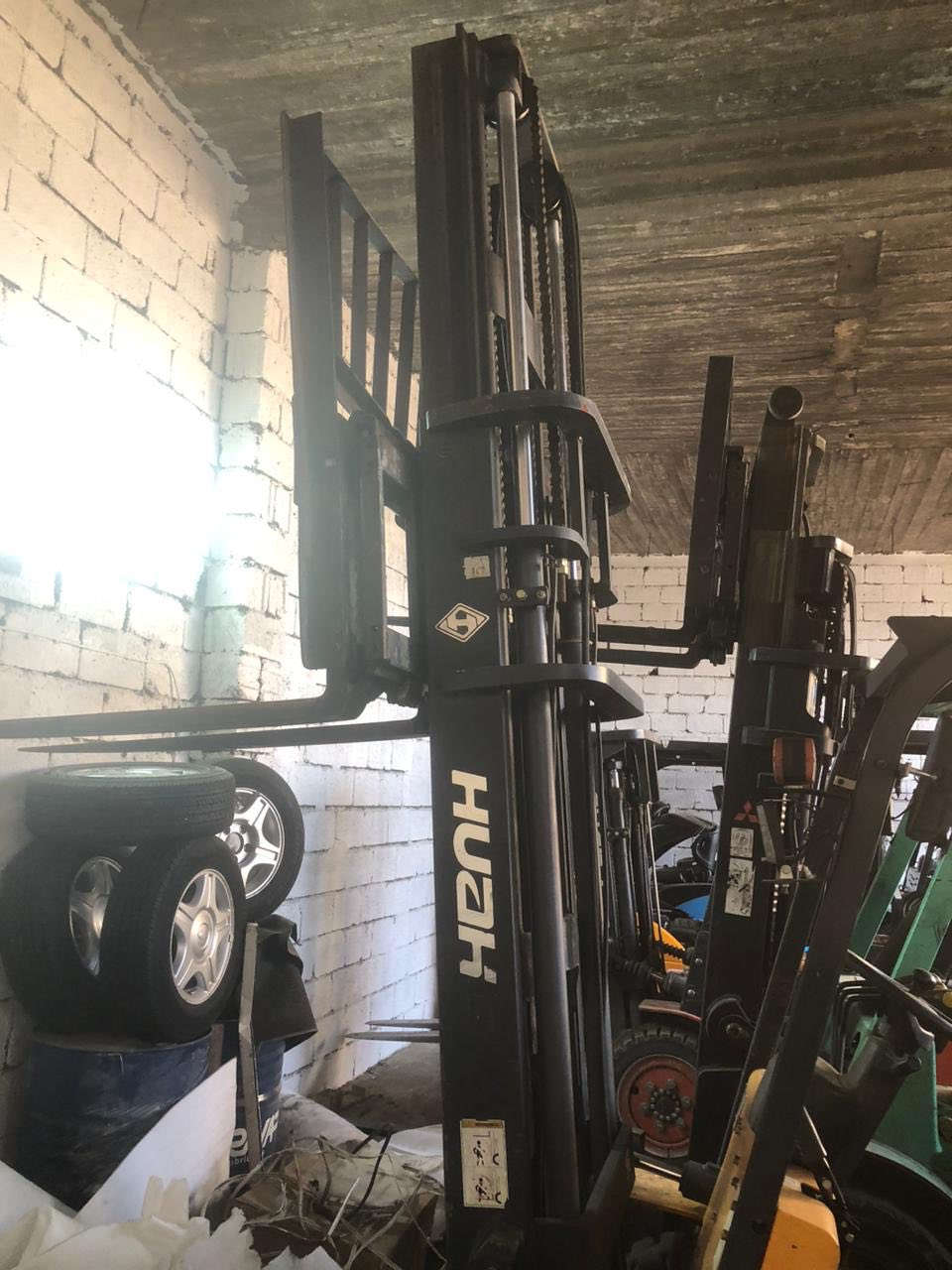 رافيعه شوكيه هيله كفاله 3طن موديل 2013 مكان ربيل ***********
