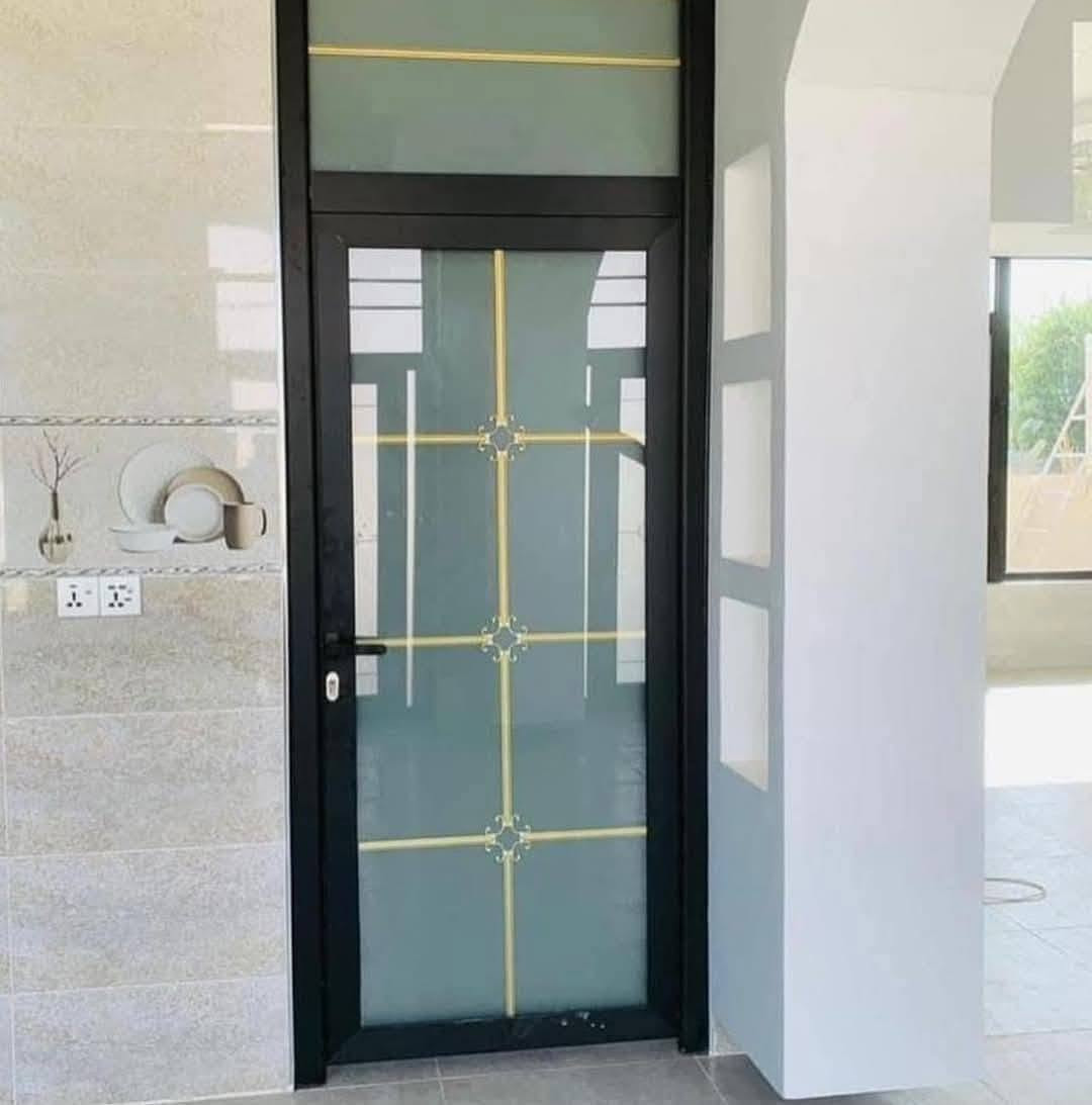 بسم الله الرحمن الرحيم يعلن معمل المهندس للالمنيوم عمل جميع انواع الكاونترات والمحجرات والمطابخ التركيه.... 🥰والالمينوم المفصلي والسلايت  🙂وال PVc.     😘والHDF.. 🥰والابوب التركيه......😘😘😘باجود الانواع وانسب الاسعار.................. العنوان/كربلاء طوريج.... يوجد توصيل كافه محافضات العرق.... رقم الهواتف ***********/...***********..... بادراره ابوزيد.
