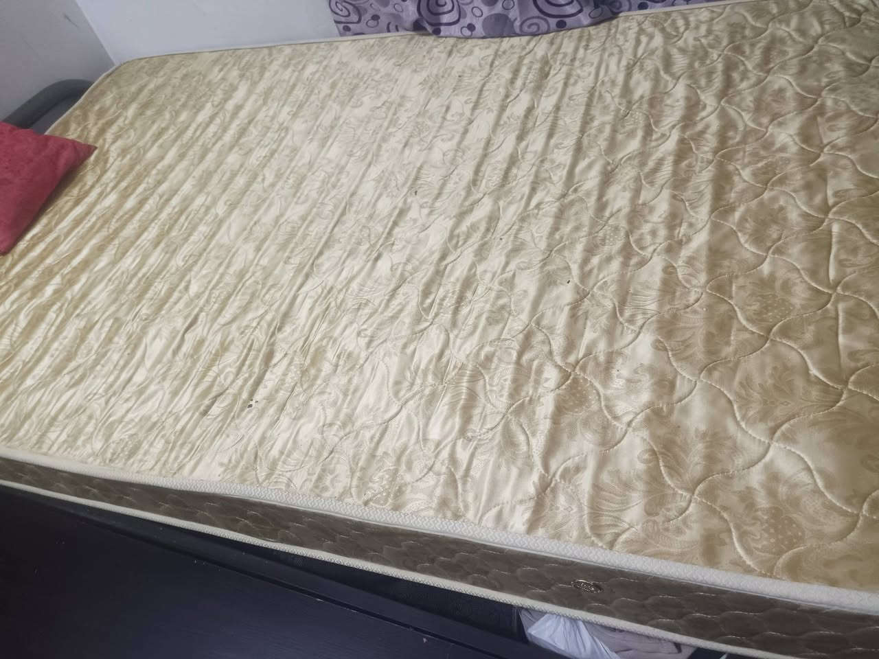 عندي هاي جربايه تركيه هيه ودوشك للبيع قيم وأخذ المكان بغداد كريعات


**إذا كنت صاحب هذا الإعلان وتريد حذفه لأي سبب، رجاءا أرسل رسالة إلى الدعم الفني**