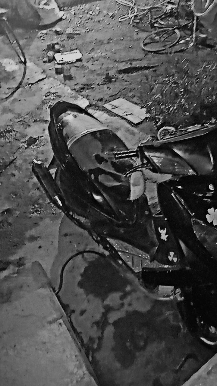 السلام عليكم سكنس فحل طلاعات نوزل 
مكينه واكسل كفاله مكينه هاون 
الدراجه بيه تزويد بسيط 
قبق بانزين 
صالنصه رياضي NCY
قطره RGS
قبق فلاوين RGS
يدات بريكAHE
ختم واحد الدراجه 
مكينه مكفوله كفاله 
شرط شلعه ومعدل 
مكاني بغداد بوب الشام 
سعره ب550وبيه مجال قليل نقص بس سكن امامي اليسره 
***********
