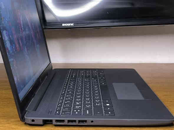توفّر حديثاً – لابتوب HP ProBook 250 G7

معالج: Intel Core i5 – الجيل العاشر – فئة G1
حجم الشاشة: 15.6 إنج
الرام: 8GB DDR4 – قابل للتطوير
الهارد: 256GB SSD – قابل للتطوير
كرت شاشة: Intel 4GB
كيبورد: ليزري عربي–إنكليزي
ملاحظة: القطعة البلاستيكية الخاصة بمنفذ اللان مخلوعة
النظام: Windows 11 Pro
أوفيس مفعّل

السعر: 350 ألف

للطلب والاستفسار: ***********
