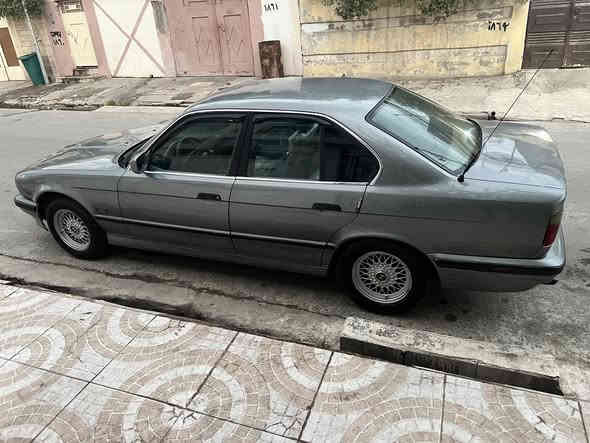 إسلام عليكم بي ام 525اصل وفصل وبليته محرك فل بلادي بلادي السياره طك رقم نينوى الماني كابون بانزين بيهه ترايك شرط بصره ويرمنيه كلهه كامله جامين كهرب السياره بمعنه الكلمه طك تحويل فقط ما اسوي وكاله كير توماتيك طخم ويلا طك تايرات طك بل جيس  صبغتهه جديده بجم كلو شغال ما بي كلوبه ما تشتغل غرفتهه حلوه حيل السعر حكً اوبل السعر 43وبيهه مجال للستفسار ***********
