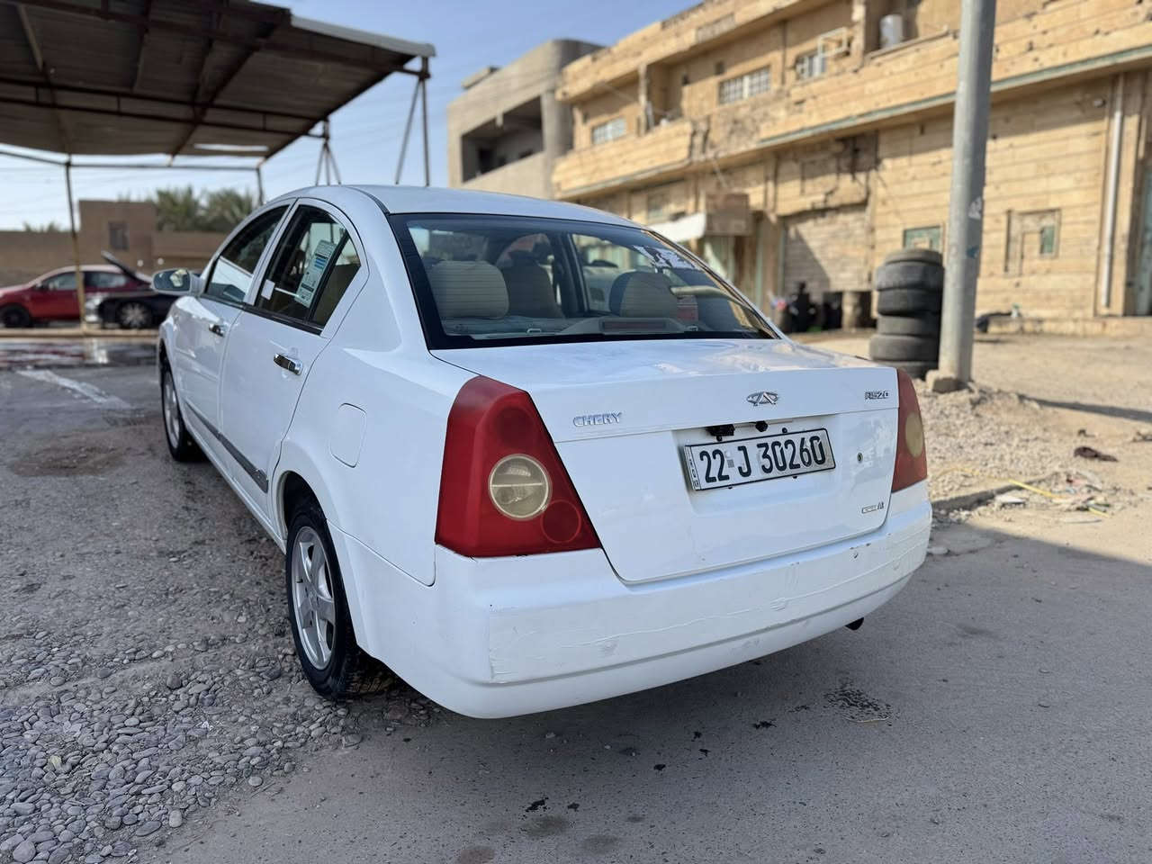 شيري A5
محرك بلادي بي تنقيص
كير اوتو شرط
صدر خلفي امامي جديد 
تخم تاير جديد
ويلكب اربع بلاد
اربع دسك 
جام كهرباء 
تبريد تتفئه شغاله تبريدها ثلج 
الهزه قبل ٤اشهر صقطت 
سنويه ٢٠٢٨ شرط التحويل 
سياره جاهزه خير من الله مايعوزه كلشي 
***********
