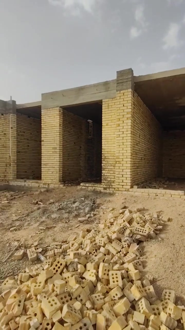 يالله اللهم صلي على محمد وال محمد نص دونم ١٢٥٠ متر سند ٢٥ تفاصيل أكثر داخل الفيديو العنوان كربلاء طويريج الحولي قرب سيطرت ام الهوى للاستفسار *********** عقارات تاج القمه شارع أربعين مقابيل الطابو
