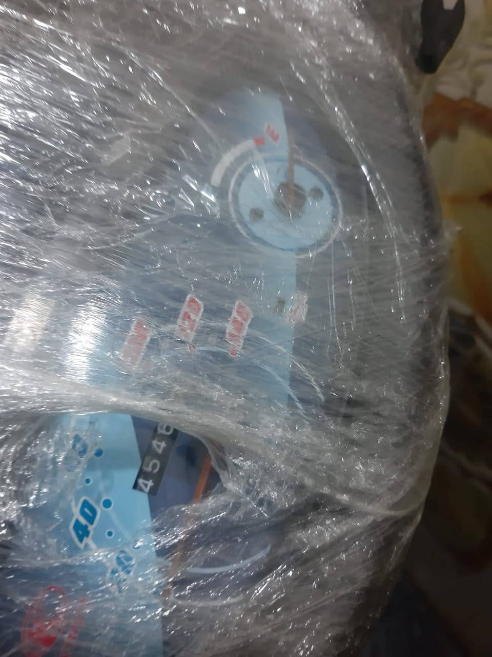 سلام عليكم دراجه كامكو v2 دراجه 
حاويه مامفتوحه بل جيس سعر 900
اتصال ***********
