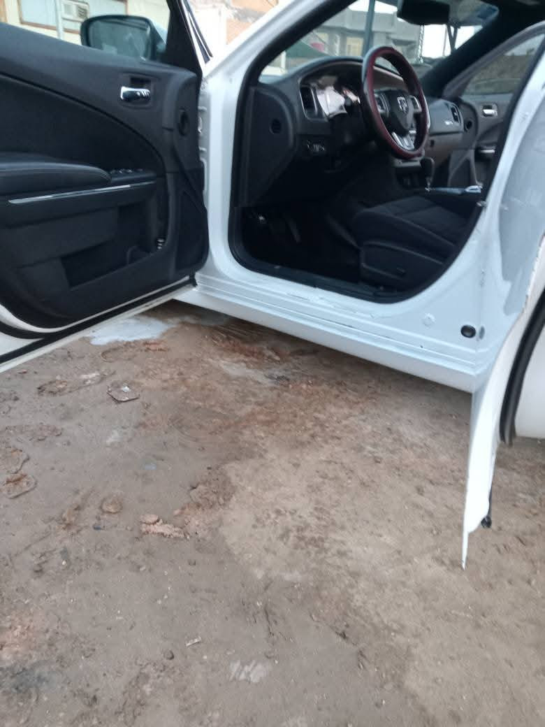 السلام عليكم جارجر موديل 13 سياره حادثه جاملغ وبنيد مكان سياره ديوانيه كنديه رقم  بغداد نكليزي سنويه لل30 جديده بيع فقط بدون مراوس السعر 145 وبيها مجال رقم الهاتف وتساب موجود ***********   ***********
